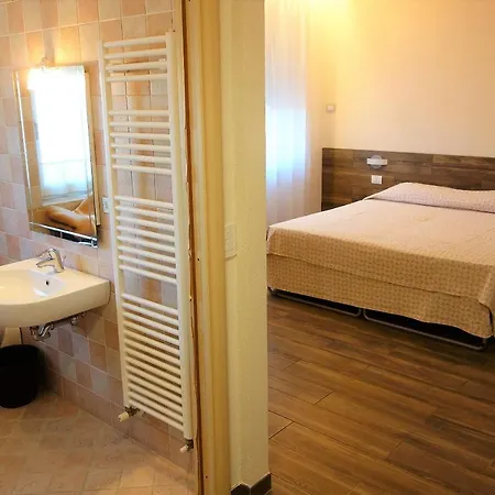 Готель Euromotel Croce Bianca Верона